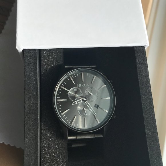 Nixon Sentry Chronograph Gunmetal Watch - Picture 10 of 10